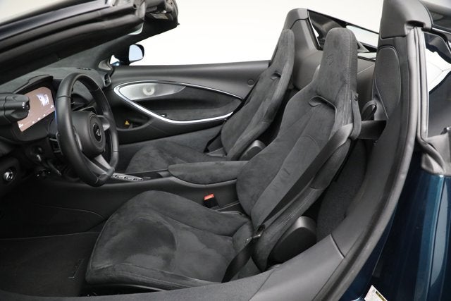 2025 McLaren Artura Spider Base