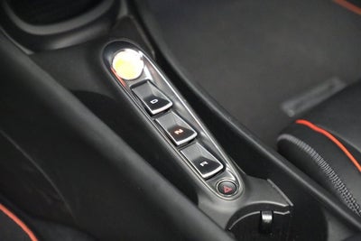 2025 McLaren Artura Spider TechLux