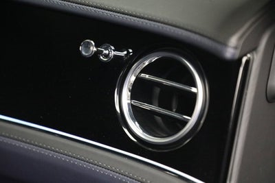 2023 Bentley Flying Spur V8