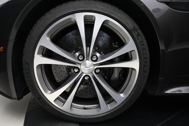 2011 Aston Martin V12 Vantage Base