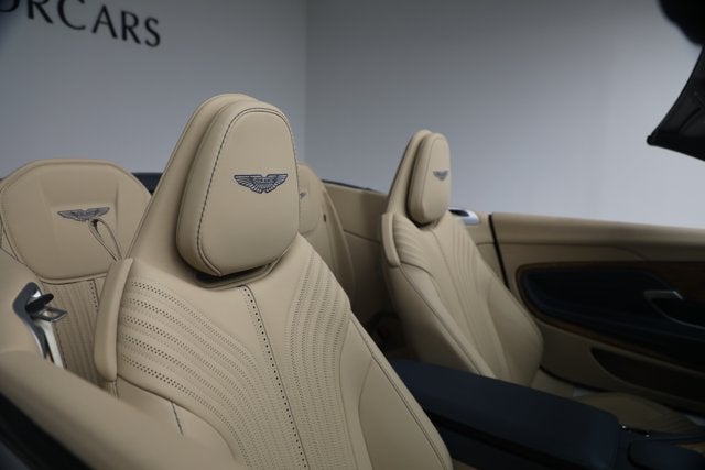 2022 Aston Martin DB11 Volante