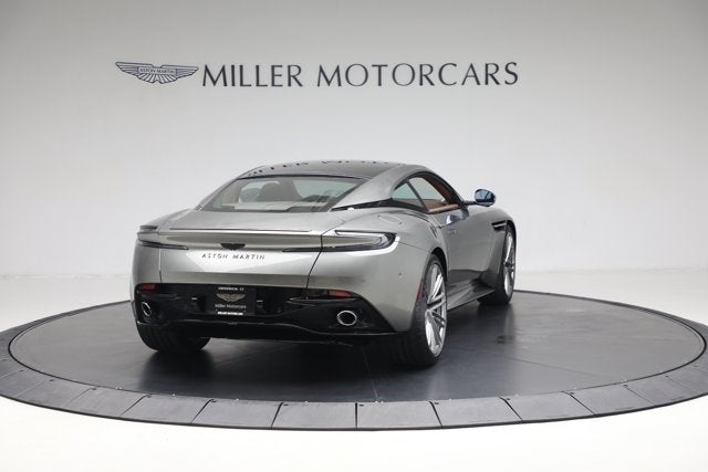 2025 Aston Martin DB12 V8