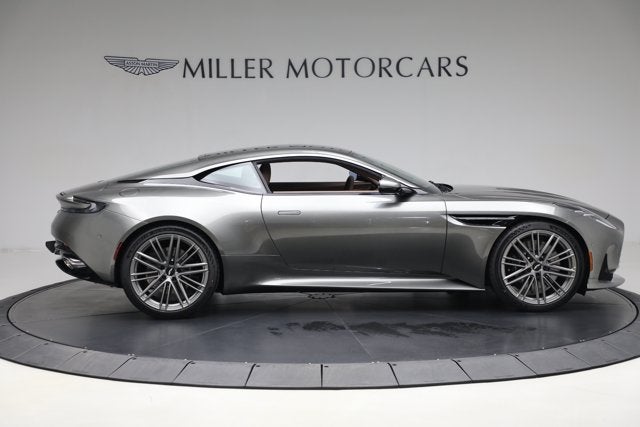 2025 Aston Martin DB12 V8