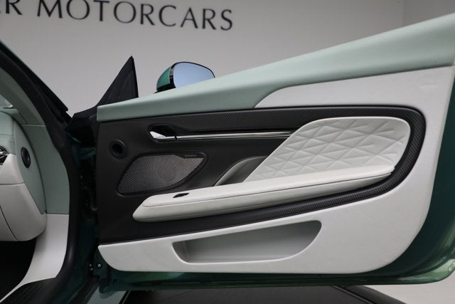 2025 Aston Martin DB12 Volante