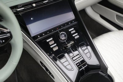 2025 Aston Martin DB12 Volante