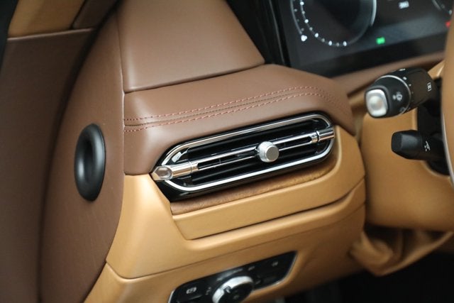 2024 Aston Martin DB12 Volante