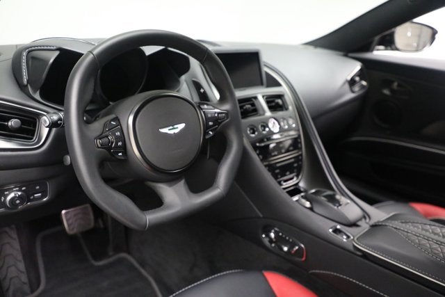 2023 Aston Martin DBS Superleggera