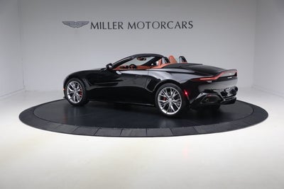 2021 Aston Martin Vantage Base