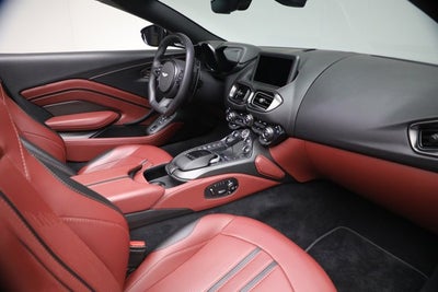 2021 Aston Martin Vantage Base