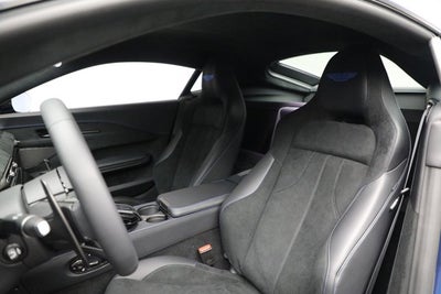 2025 Aston Martin Vantage Base