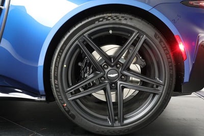 2025 Aston Martin Vantage Base