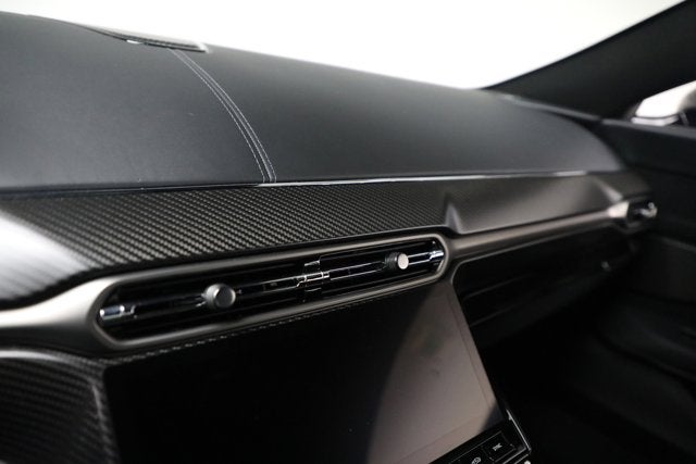 2025 Aston Martin Vantage Base