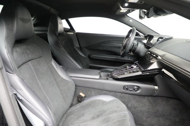 2025 Aston Martin Vantage Base