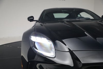2025 Aston Martin Vantage Base