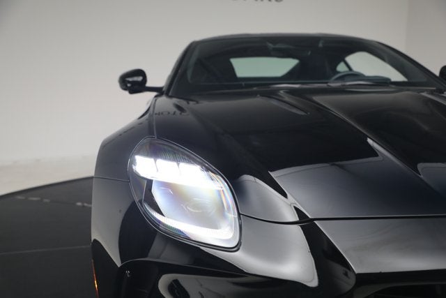 2025 Aston Martin Vantage Base