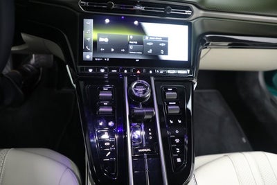 2025 Aston Martin Vantage Base