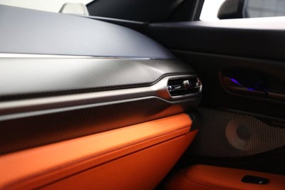 2025 Aston Martin Vanquish Base
