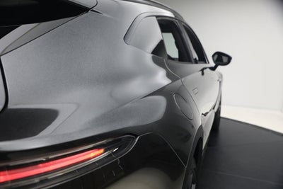 2022 Aston Martin DBX Base