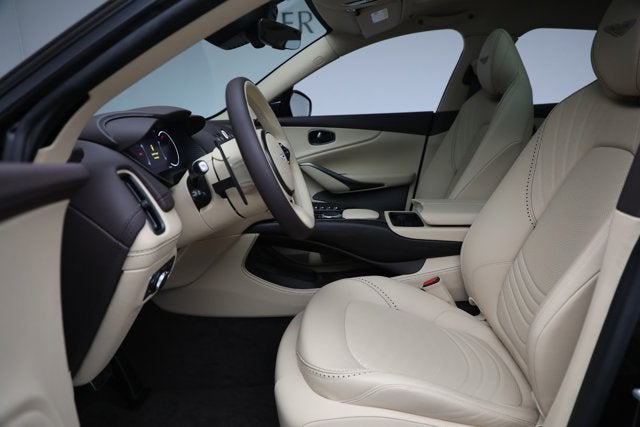 2022 Aston Martin DBX Base