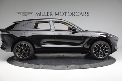 2022 Aston Martin DBX Base