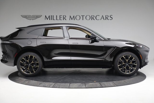 2022 Aston Martin DBX Base