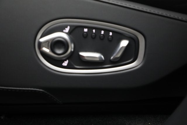 2023 Aston Martin DBX 707