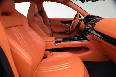 2025 Aston Martin DBX 707