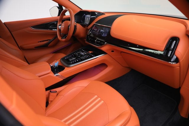 2025 Aston Martin DBX 707