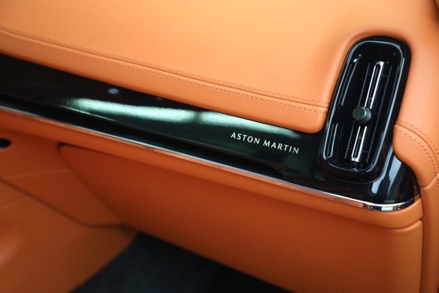 2025 Aston Martin DBX 707