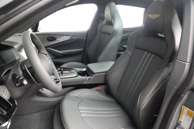 2025 Aston Martin DBX 707