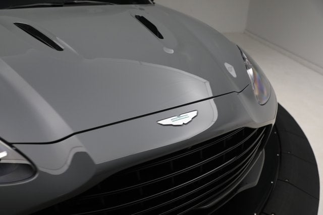 2025 Aston Martin DBX 707