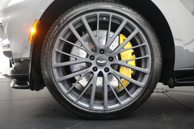 2025 Aston Martin DBX 707