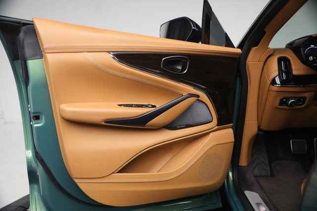 2025 Aston Martin DBX 707