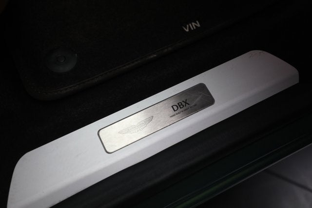 2025 Aston Martin DBX 707