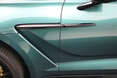 2025 Aston Martin DBX 707