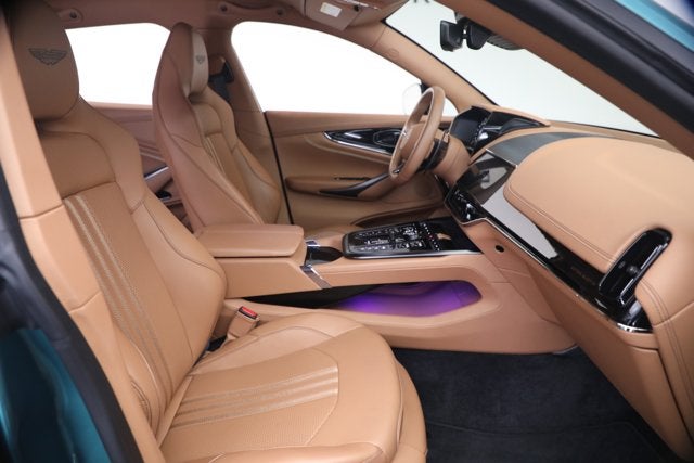 2025 Aston Martin DBX 707