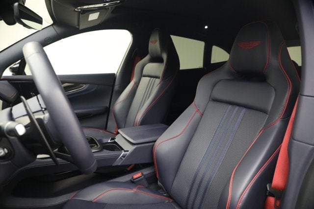 2025 Aston Martin DBX 707