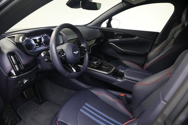 2025 Aston Martin DBX 707