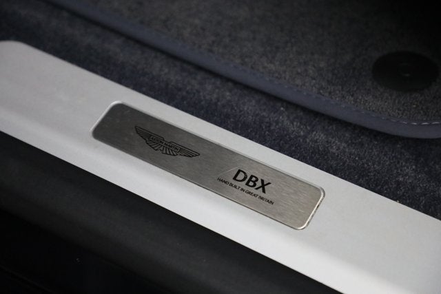 2025 Aston Martin DBX 707