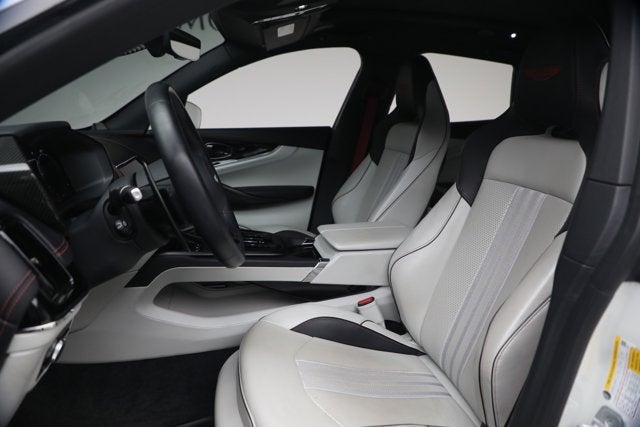 2025 Aston Martin DBX 707