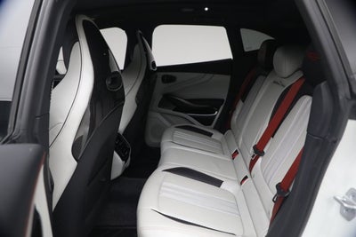 2025 Aston Martin DBX 707