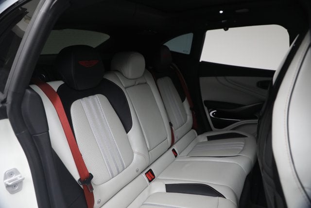 2025 Aston Martin DBX 707