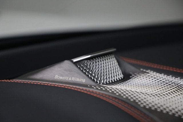 2025 Aston Martin DBX 707