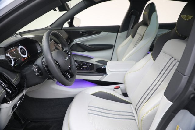 2025 Aston Martin DBX 707
