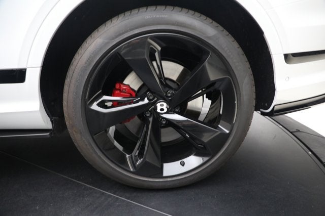 2025 Bentley Bentayga EWB Azure V8