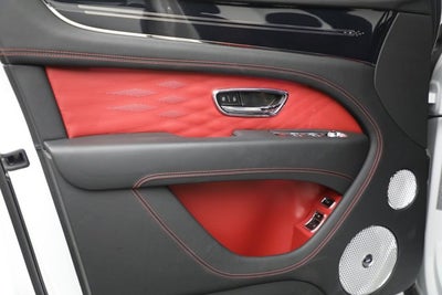 2025 Bentley Bentayga EWB Azure V8