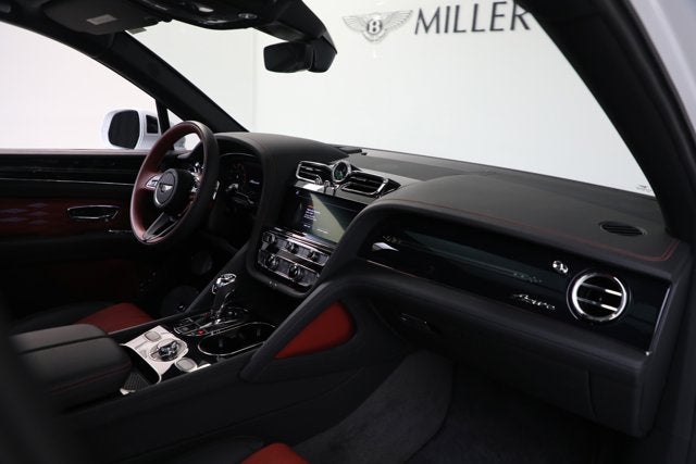 2025 Bentley Bentayga EWB Azure V8