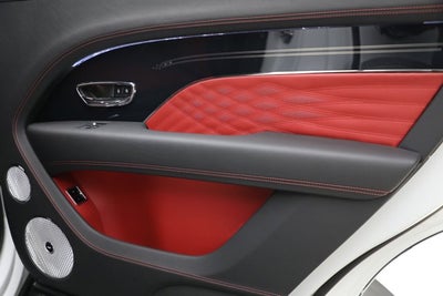 2025 Bentley Bentayga EWB Azure V8