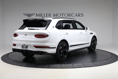 2025 Bentley Bentayga EWB Azure V8