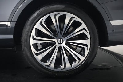 2026 Bentley Bentayga EWB Azure V8